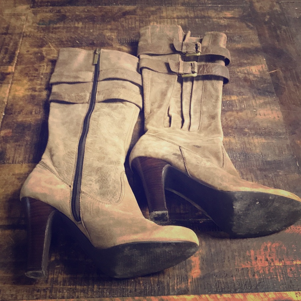 Suede Boots!!